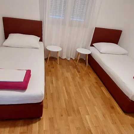 Lucija Apartment Kastela Exterior photo