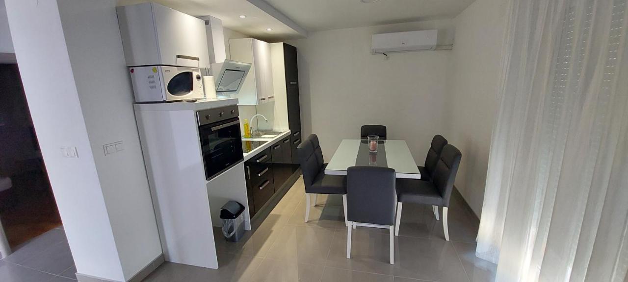 Lucija Apartment Kastela